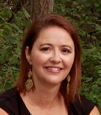 Agent photo – Nicole Dushanek