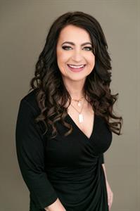 Agent photo – Shelly James