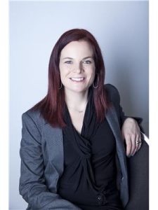 Agent photo – Lindsay Olver