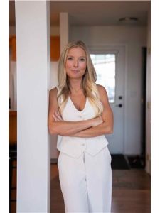 Agent photo – Amanda Blake