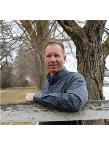 Agent photo – Nick Lesher