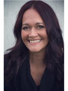 Agent photo – Julie Cummings