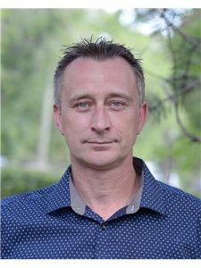 Agent photo – Terry Chesla