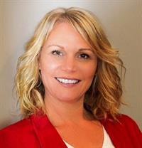 Agent photo – Lynn Best