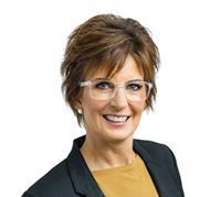 Agent photo – Leslie DeRuyter