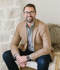 Agent photo – James Mabey