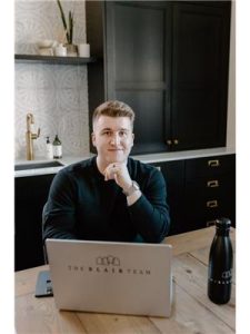 Agent photo – Ty Elliott