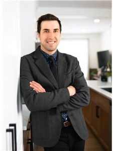 Agent photo – Zachary McQueen