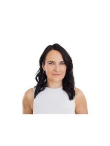 Agent photo – Erin Wilkinson