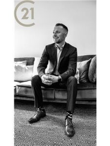 Agent photo – Owen Spearing