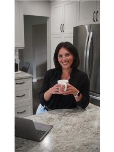 Agent photo – Jules Driedger