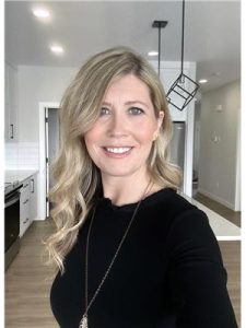 Agent photo – Stacy Pickard