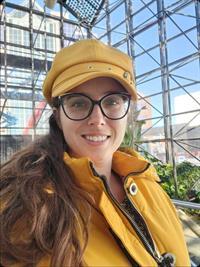 Agent photo – Nicole Hewitt