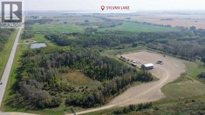Listing photo – 3021 Township Road 400, Rural Lacombe County