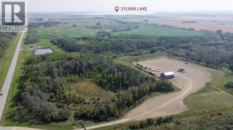 Listing photo – 3021 Township Road 400, Rural Lacombe County