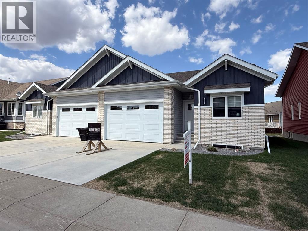 Listing photo – 4930 Beardsley Avenue, Lacombe