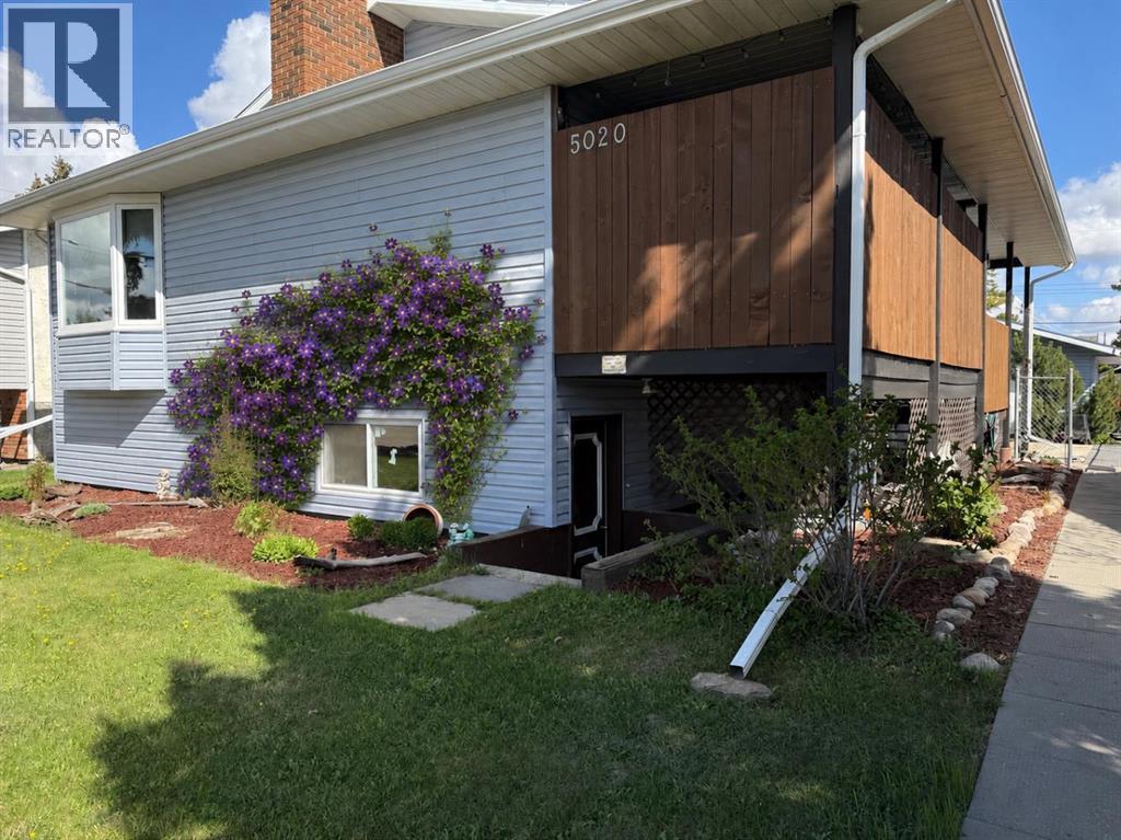 Listing photo – 5020 61 Avenue Close, Ponoka