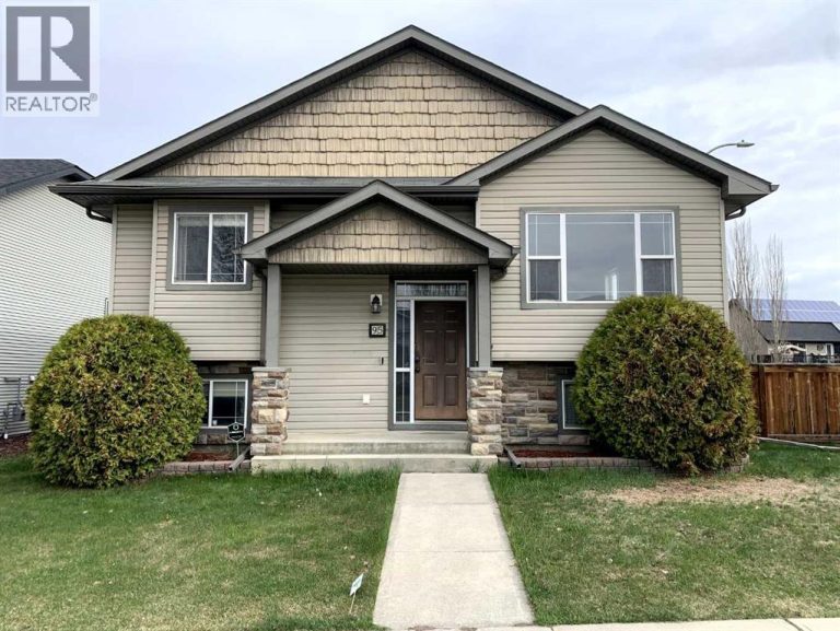 Listing photo – 95 Inglewood Drive, Red Deer