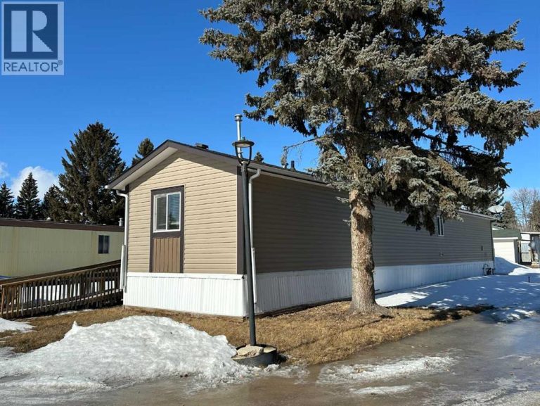 Listing photo – 53, 6205 54 Street, Ponoka