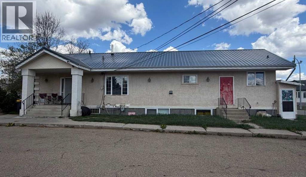 Listing photo – 5001 62 Avenue, Ponoka