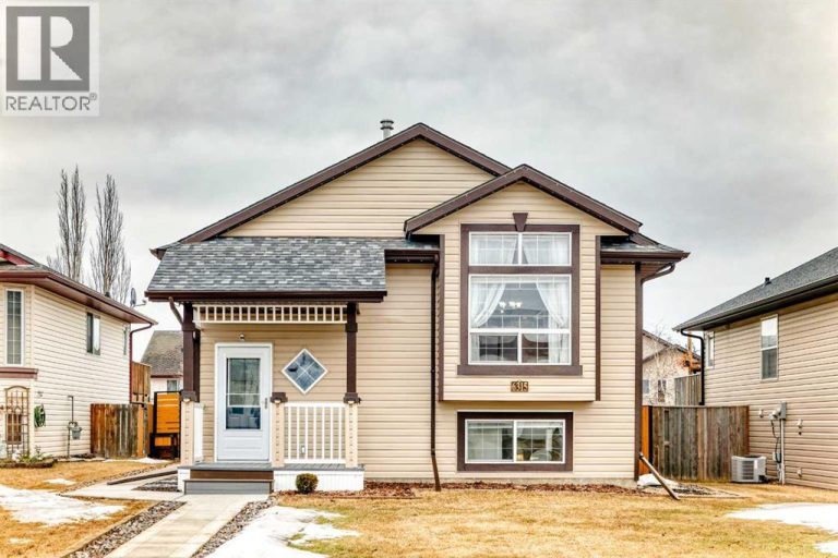Listing photo – 6315 60 Street Close, Ponoka