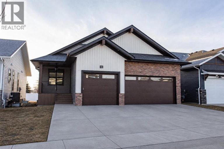 20 Emmett Crescent, Red Deer