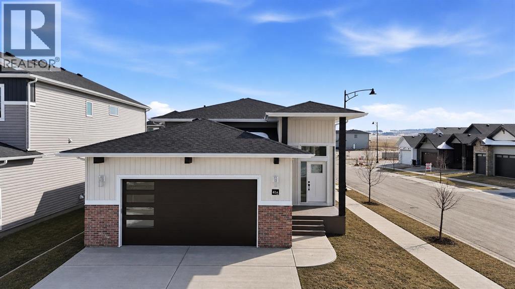 Listing photo – 41 Emmett Crescent, Red Deer