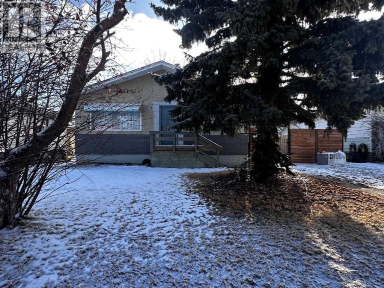 Listing photo – 4413 40A Avenue, Red Deer