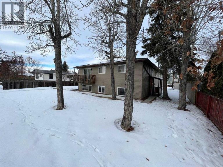 3832 47 Street, Red Deer