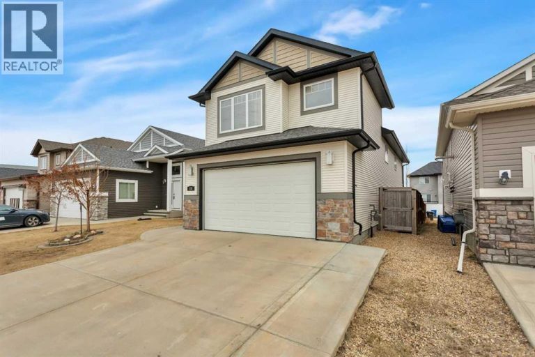138 Voisin Close, Red Deer