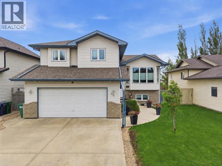 Listing photo – 46 Lagrange Crescent, Red Deer