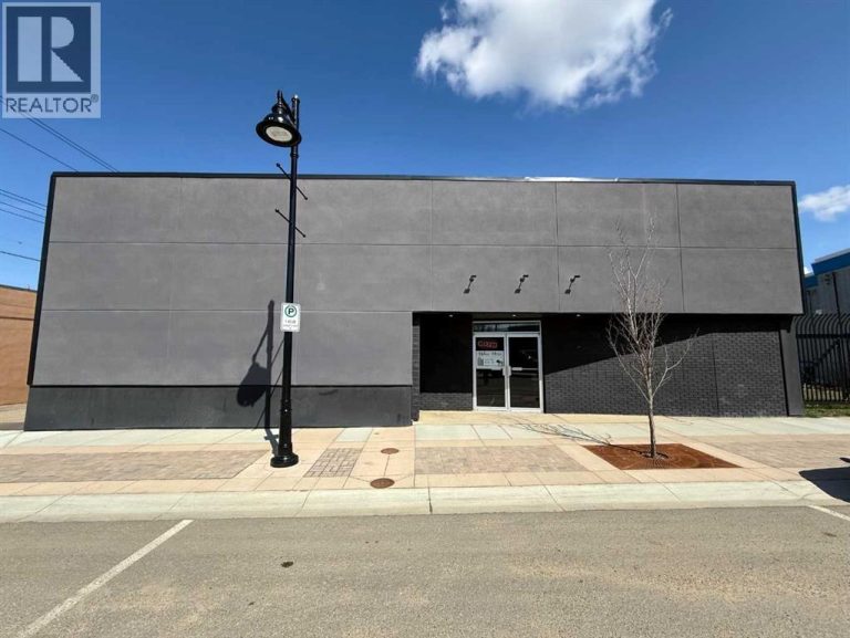 Listing photo – 5004 51 Ave, Ponoka