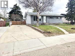 Listing photo – 3532 50 Avenue E, Innisfail