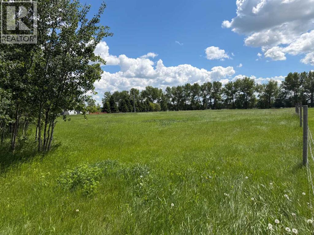 Listing photo – On Township Road 432, Rural Ponoka County