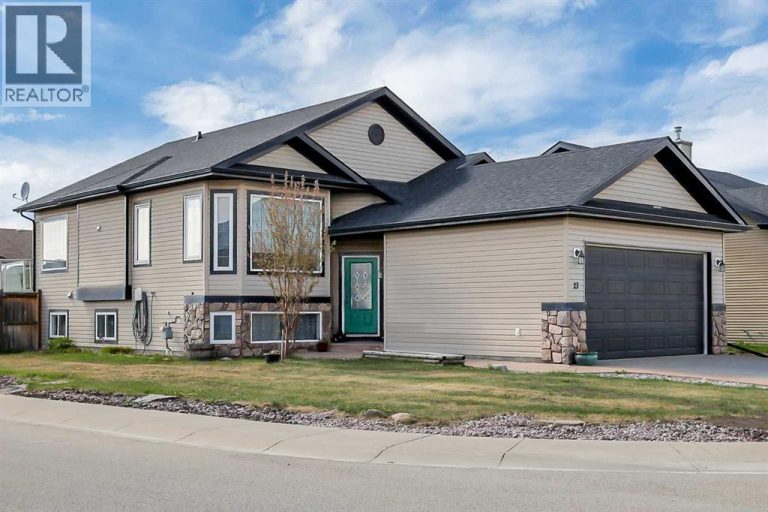 Listing photo – 23 Lambertson Place, Sylvan Lake