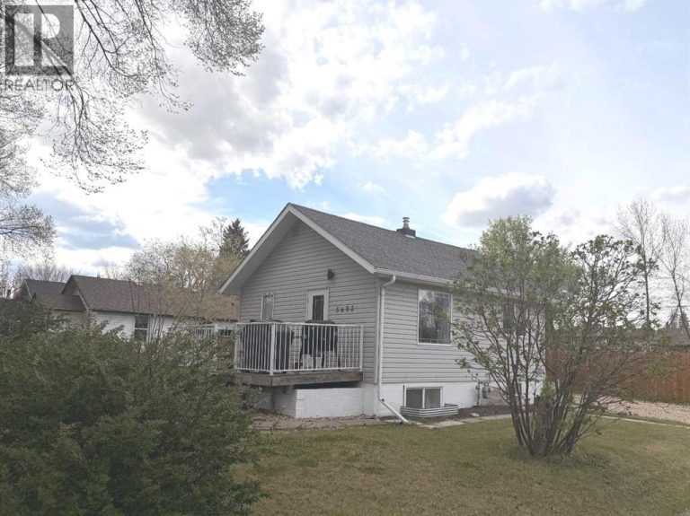Listing photo – 5602 51 Avenue, Lacombe