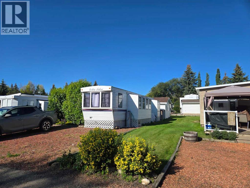 Listing photo – 17 Points West Resort, Sylvan Lake