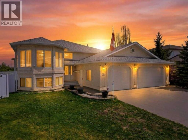 Listing photo – 54 Lord Close, Red Deer