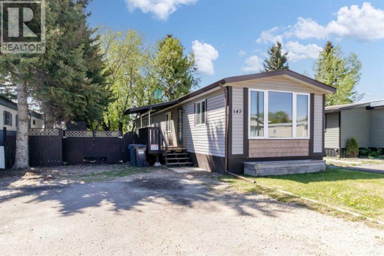 147, 5344 76 Street, Red Deer