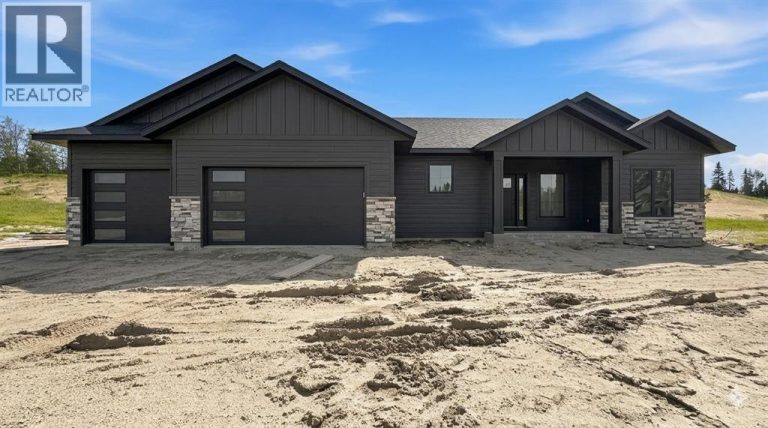 148 Burbank Heights, Rural Lacombe County
