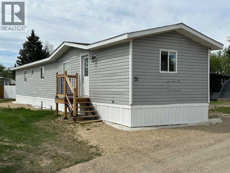 51, 5020 Highway 2A, Ponoka