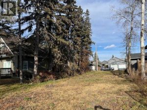 Listing photo – 5027 35 Street, Sylvan Lake