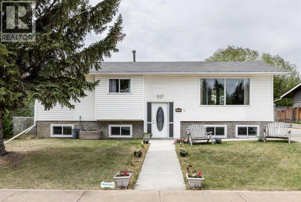 Listing photo – 3519 51A Avenue, Innisfail