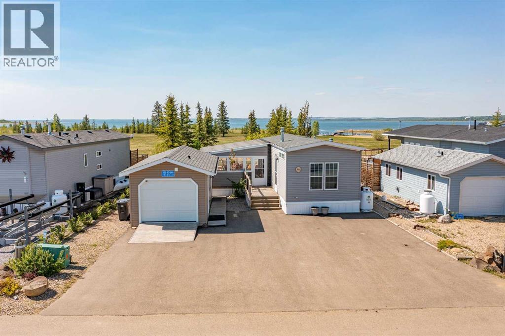 Listing photo – 212, 10046 Township Road 422, Rural Ponoka County