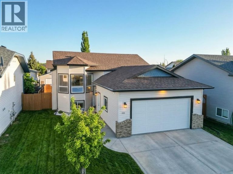 Listing photo – 355 Duston Street, Red Deer