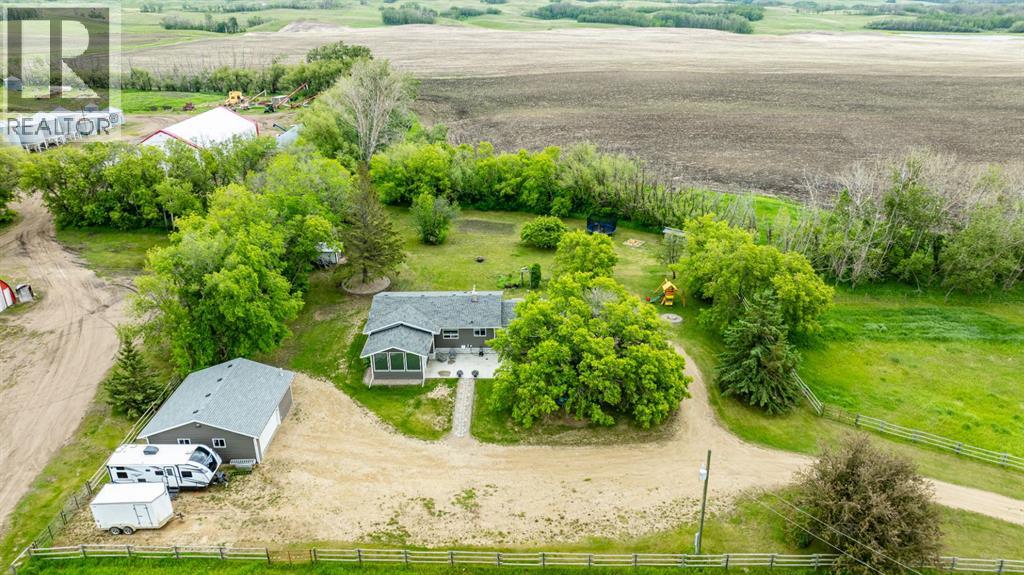 Listing photo – 40509 Range Road 234, Rural Lacombe County