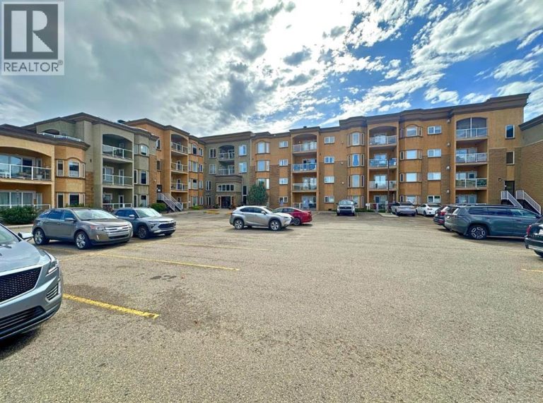 Listing photo – # 318, 5300 48 Street, Red Deer