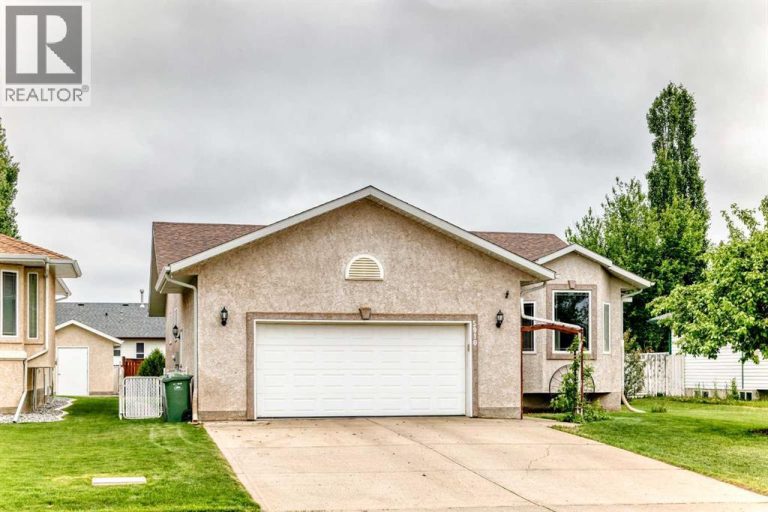 Listing photo – 5910 60 Ave, Ponoka