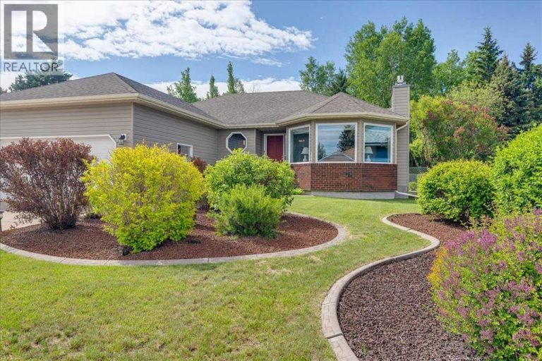 Listing photo – 5363 36A Street, Innisfail
