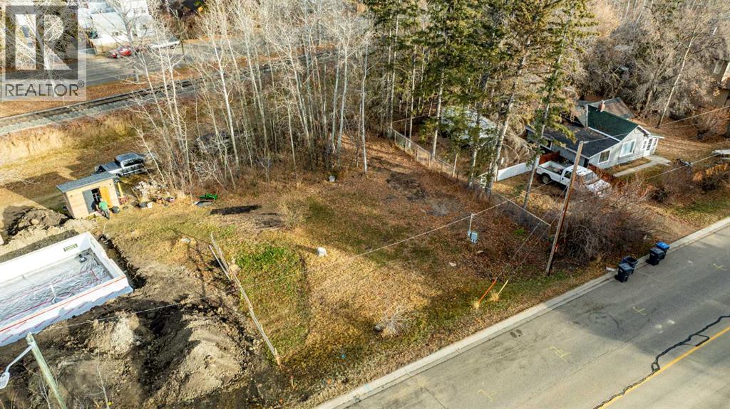 Listing photo – 5120 48 Avenue, Sylvan Lake